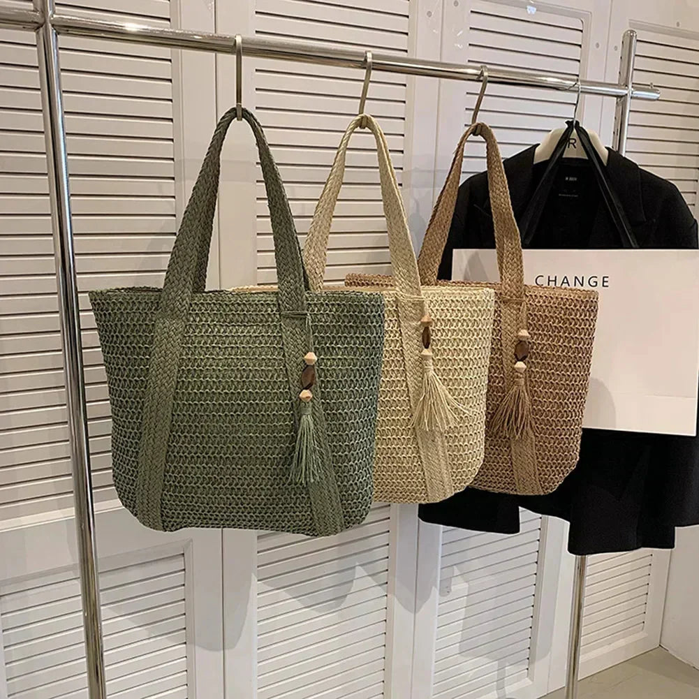 Stylish Women's Rattan Handbag - Sustainable Everyday Tote Bag