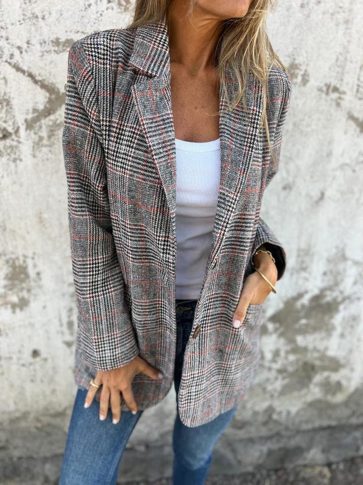 Image of Sue | Women's Plaid Long Sleeve Blazer
