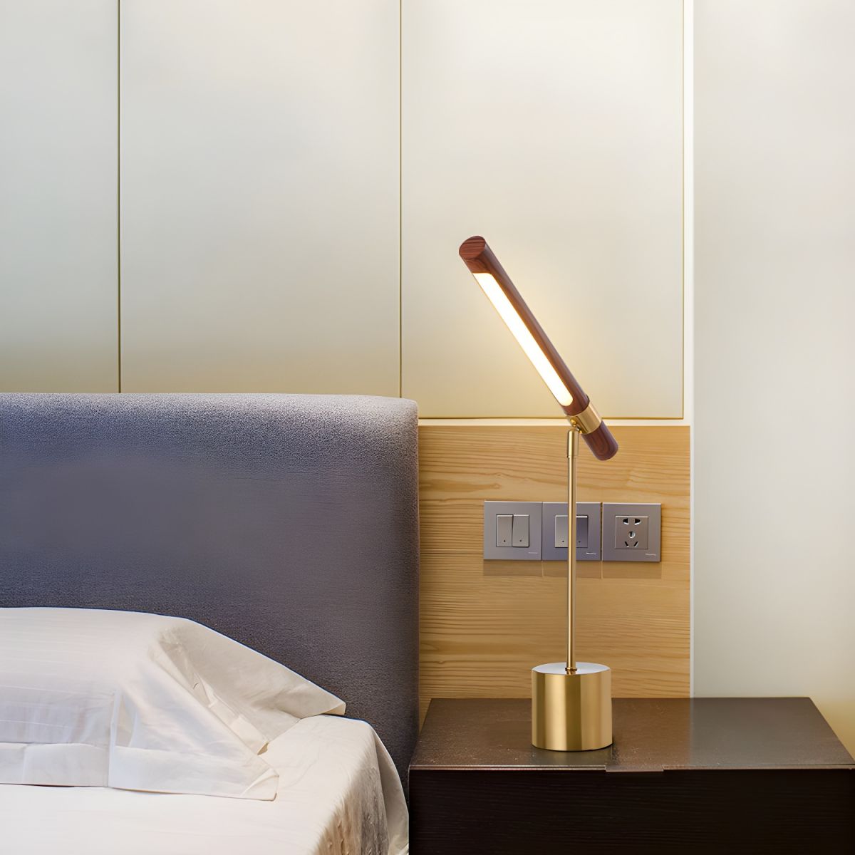 Table Lamp with Golden Finish Modern LED