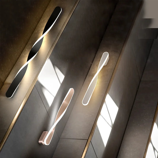 TwistLuxe | Elegant LED Wall Light with a Modern Twist
