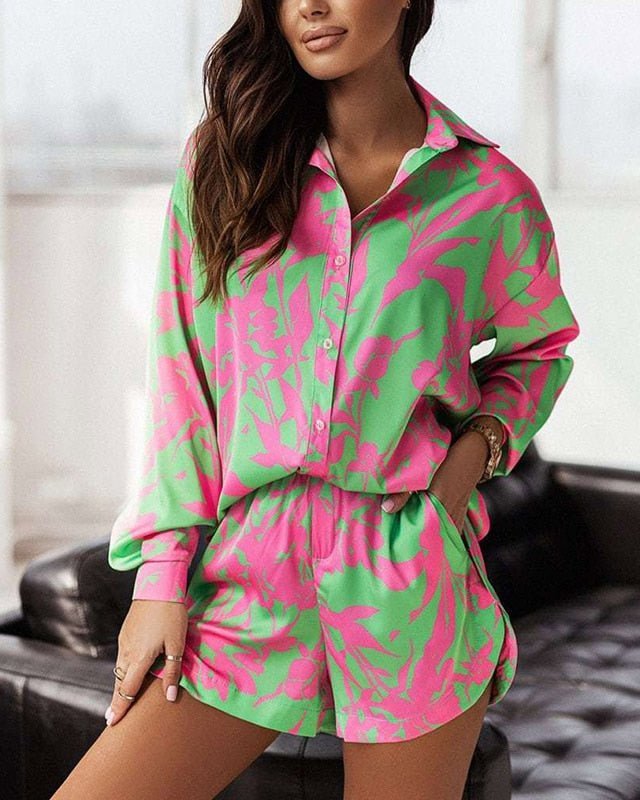 Image of Violet | Women's Floral Print Relaxed Fit Two-Piece Set