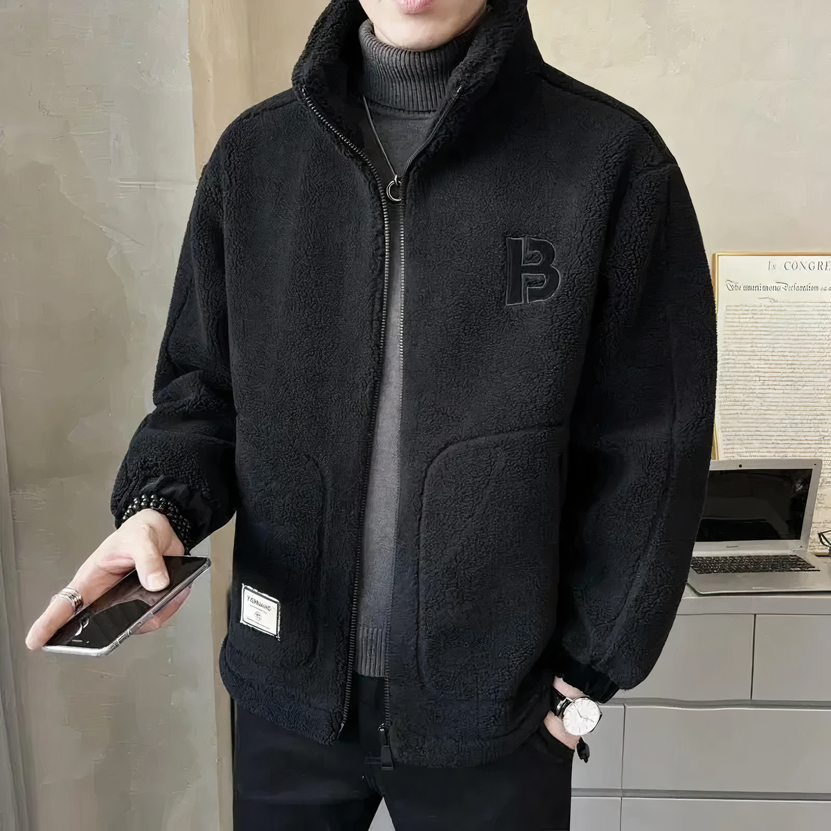 Warm Fleece Jacket - Thermal Comfort and Winter-Ready Style