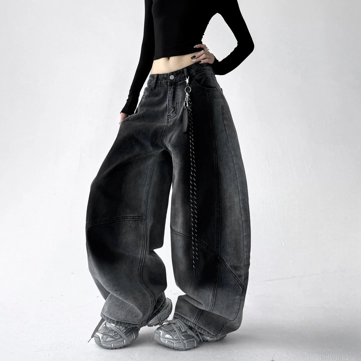 Women's Belted Baggy Wide-Leg Jeans
