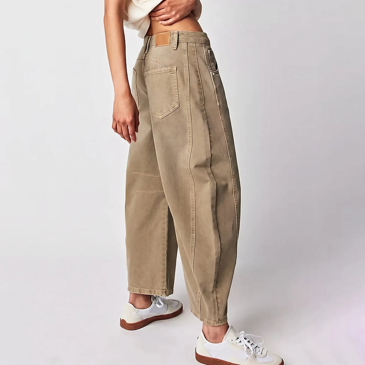 Women's Casual Barrel-Leg Jeans