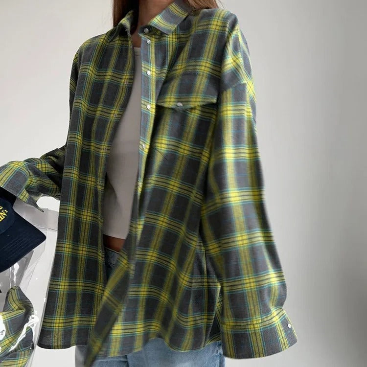 Women's Oversized Plaid Shirt – Long-Sleeved for Comfort