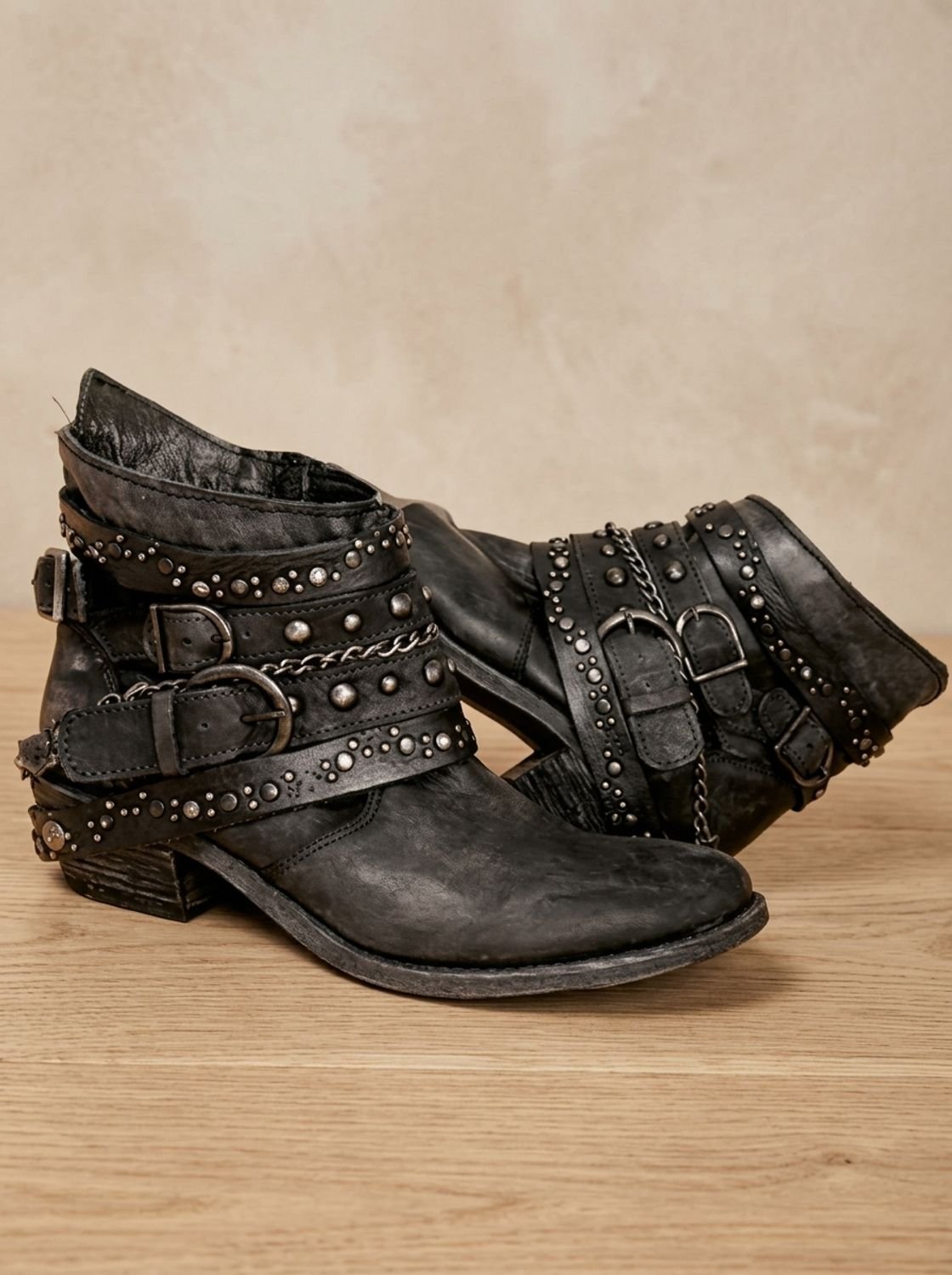 Women's Vintage Studded Buckle Strap Western Ankle Boots