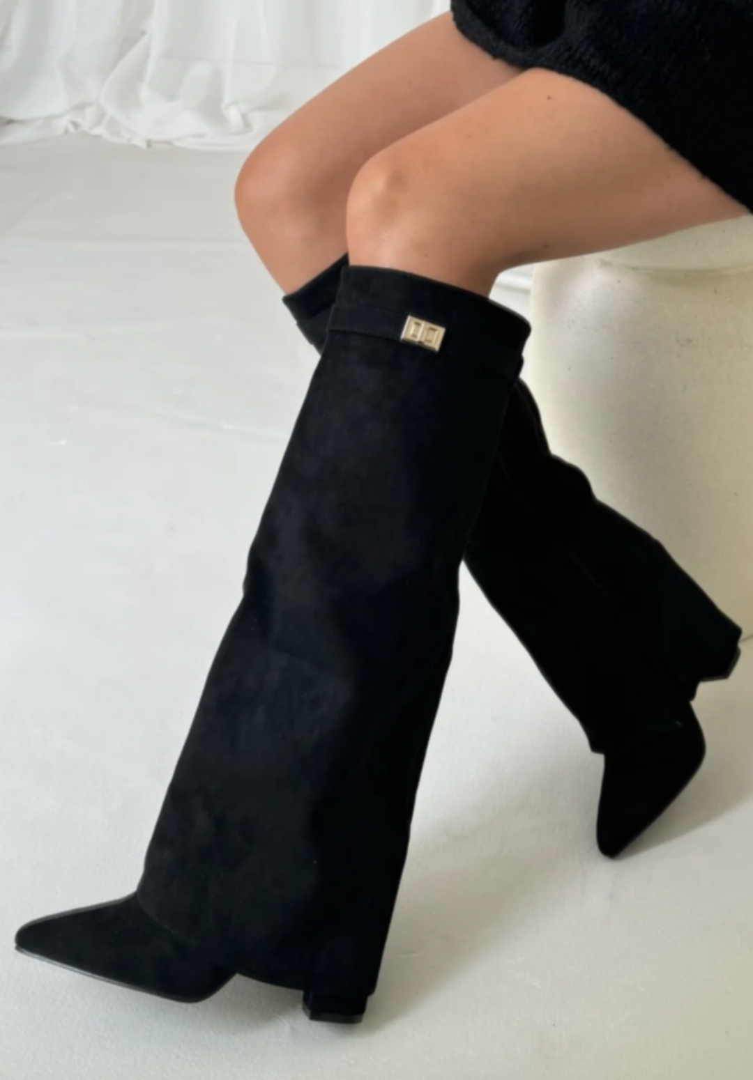 Women's Winter Boots - Trendy & Comfortable
